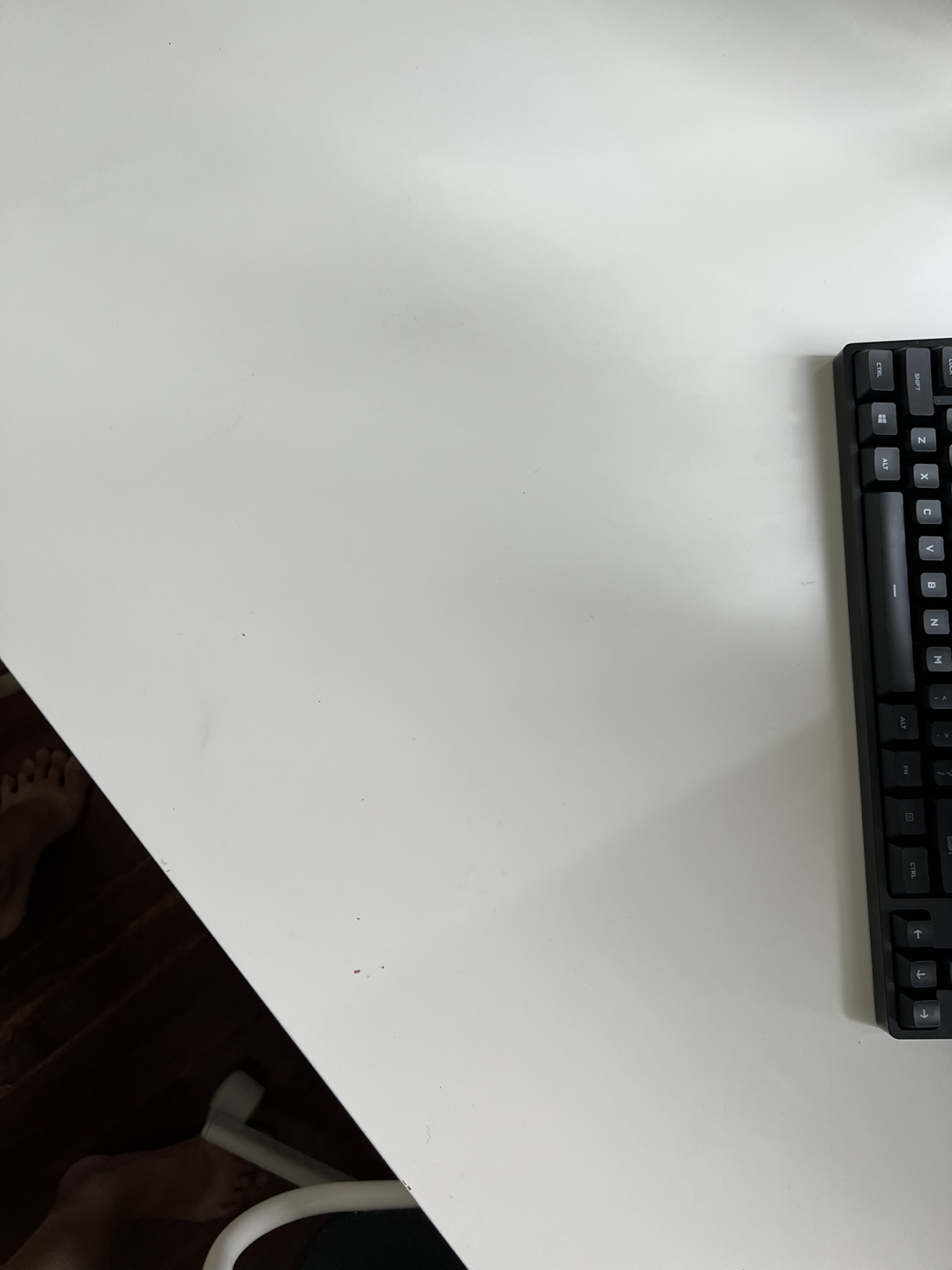 Ikea Malm Desk - photo 4