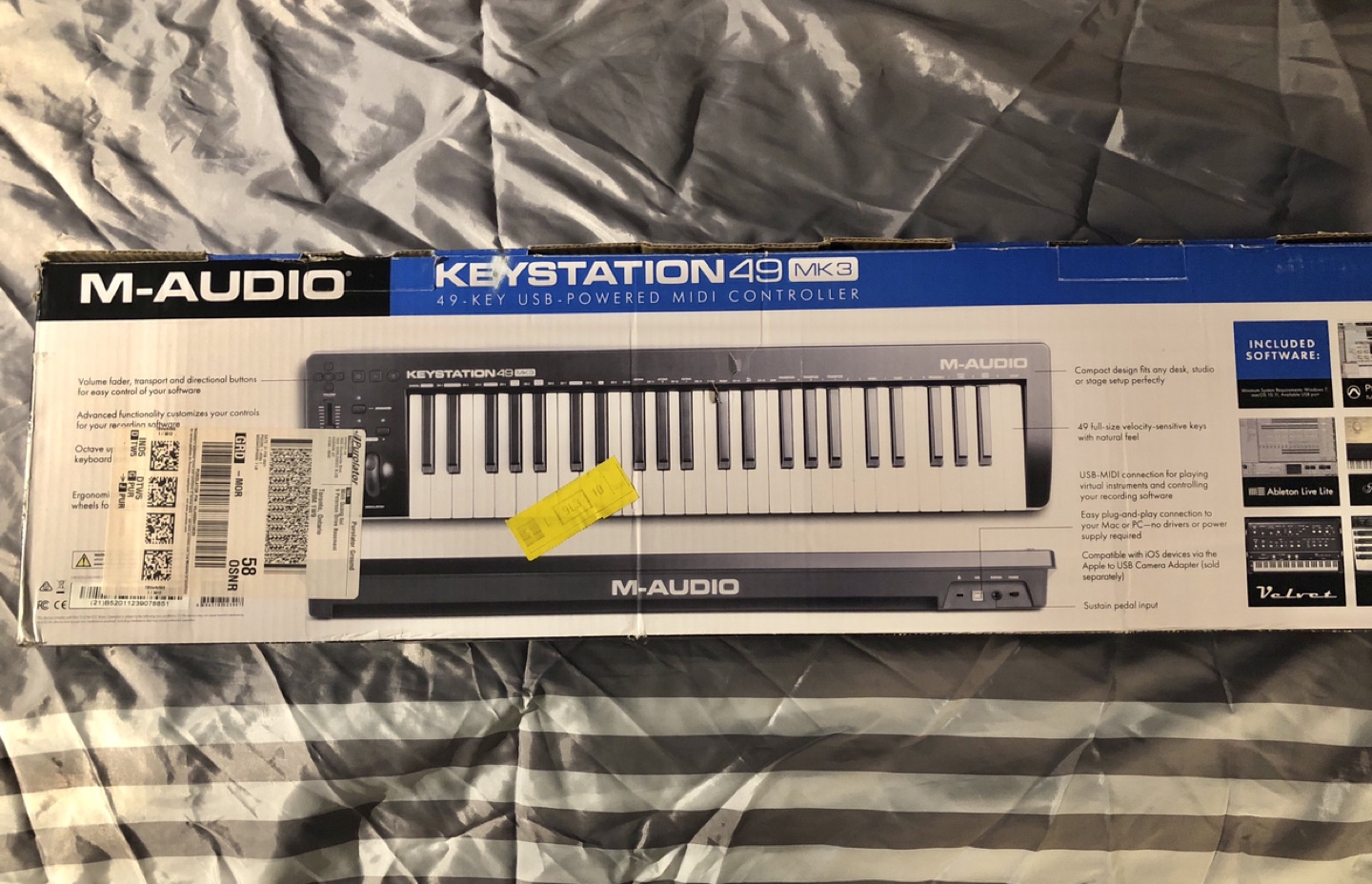 Combo: M-Audio MIDI Keyboard + Pedal + Stand