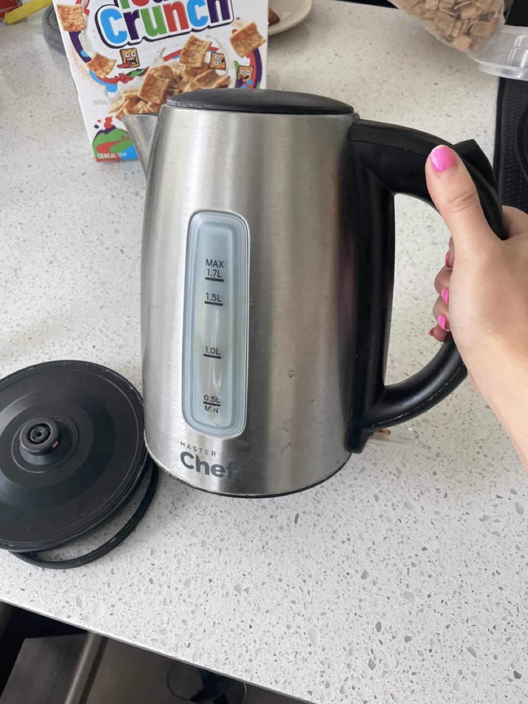 Working electronic kettle thumbnail