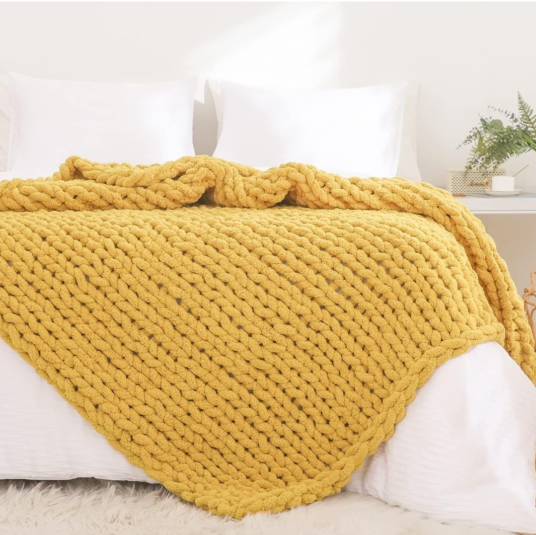 YAAPSU Chunky Knit Blanket Throw 51x63, Chenille Throw Blankets thumbnail