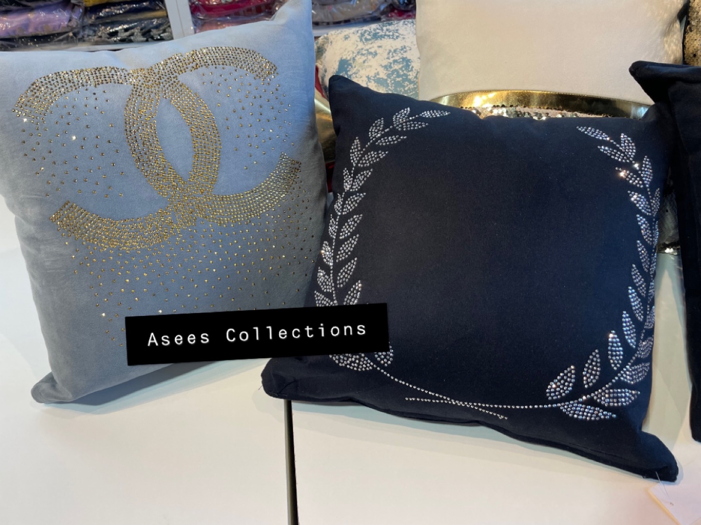 Decorated cushions - photo 5
