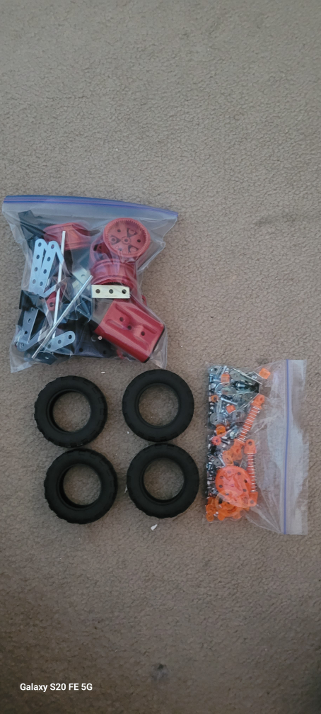 MultiModels  7550  age 8+  #freecycle image indicator(2)