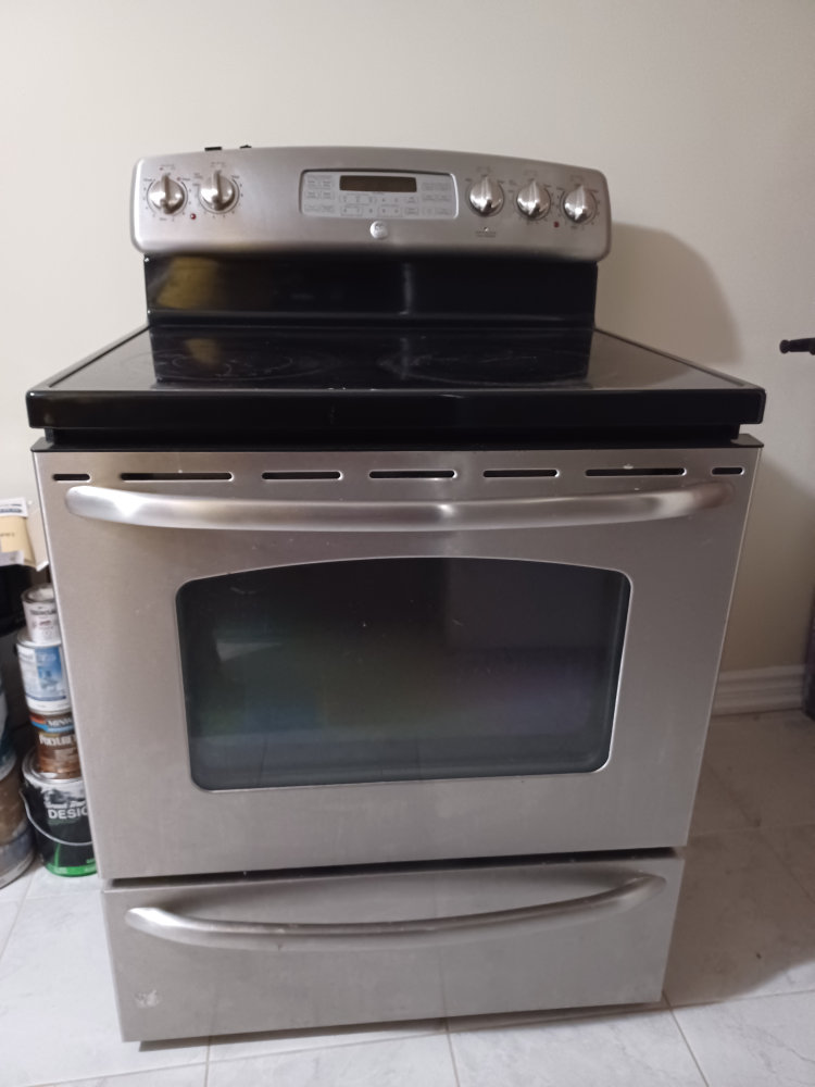 30" GE Range for sale!