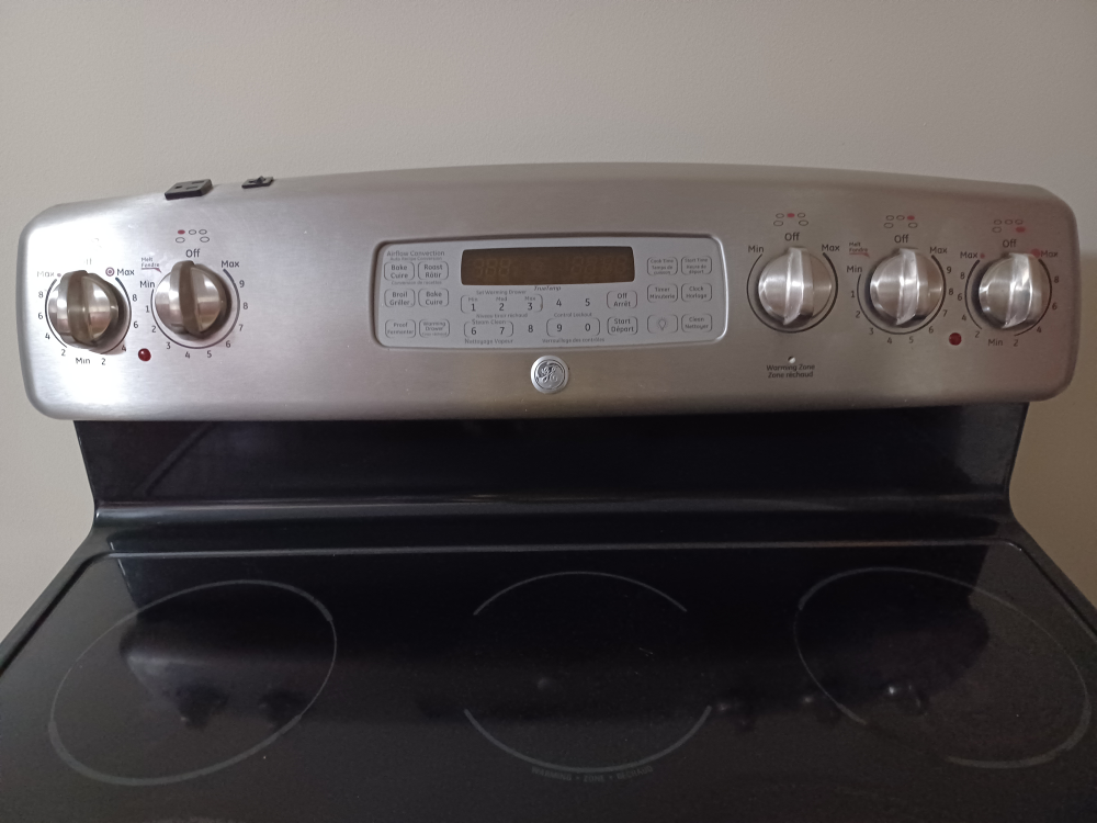 30" GE Range for sale! image indicator(2)