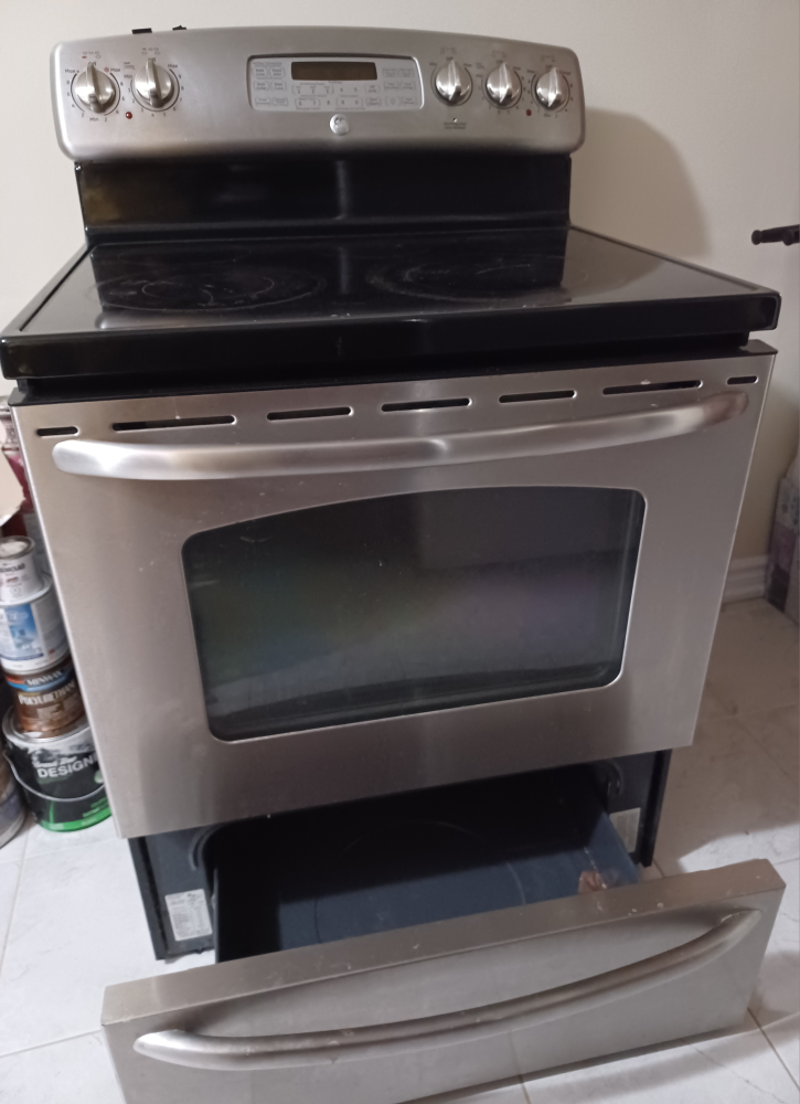 30" GE Range for sale! - photo 3