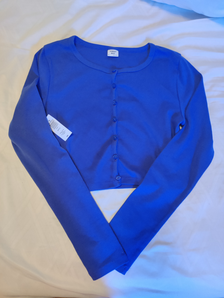 Brand New with Tags Aritzia Long Sleeve Cropped Cardigan - photo 2