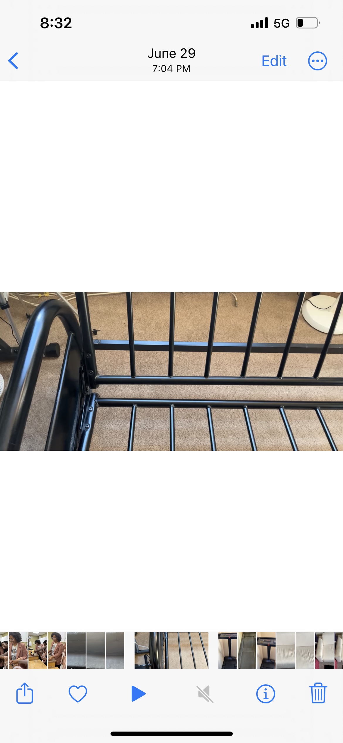 Black Futon