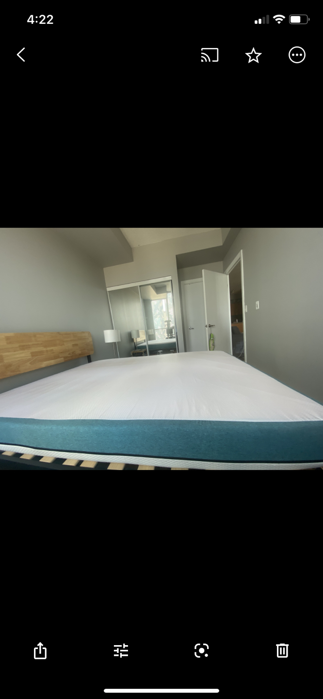 Queen size mattress thumbnail