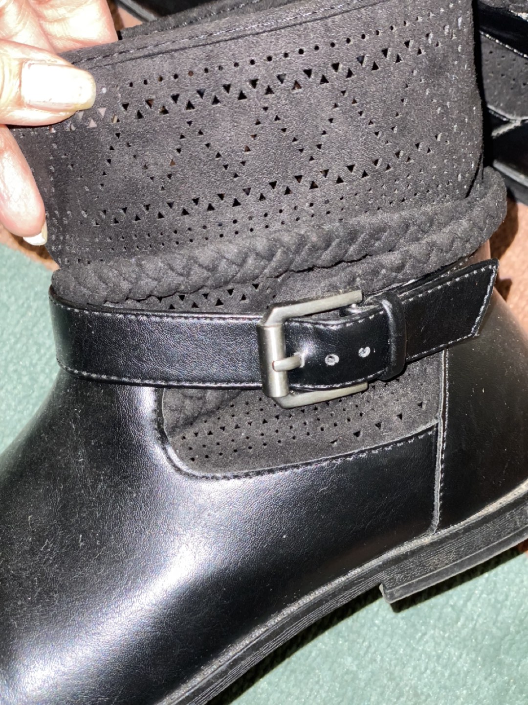 shoes size 5.5/6 image indicator(3)