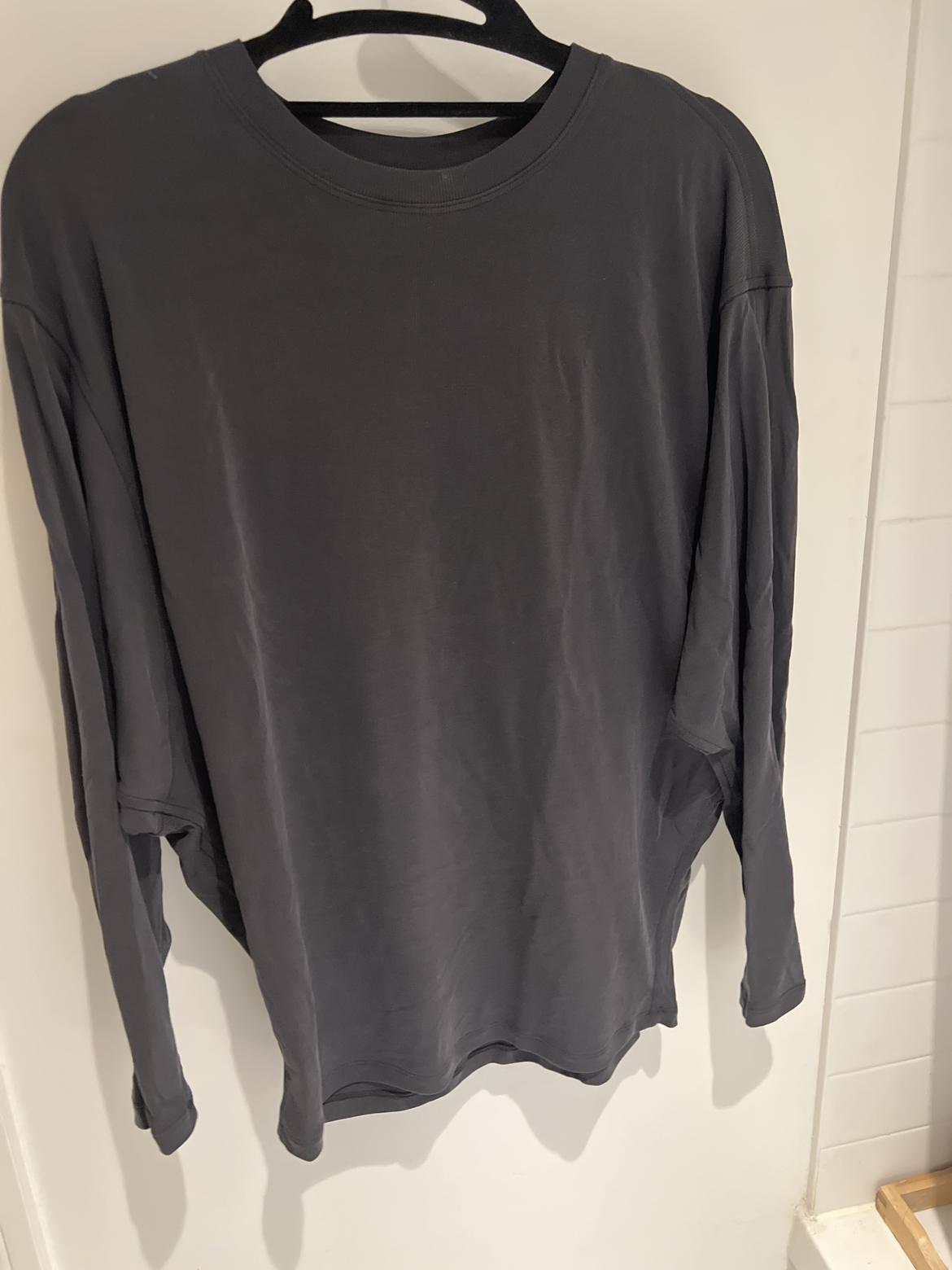 Lululemon sports shirt