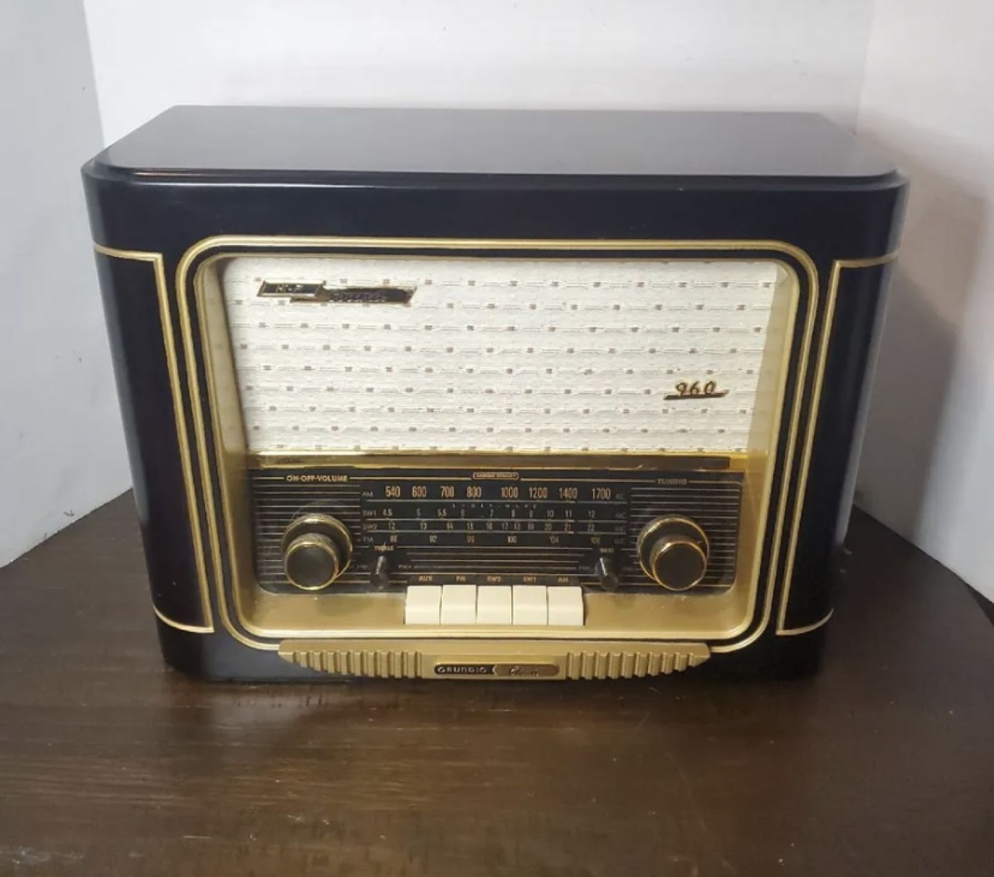 Antique Radio - VTG. Grundig Classic 960 Anniversary Edition