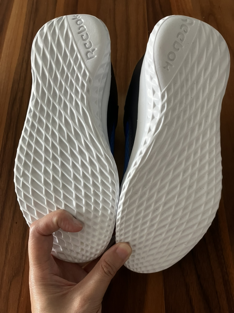 BNWT Reebok Size 2Y Running Shoes - photo 3