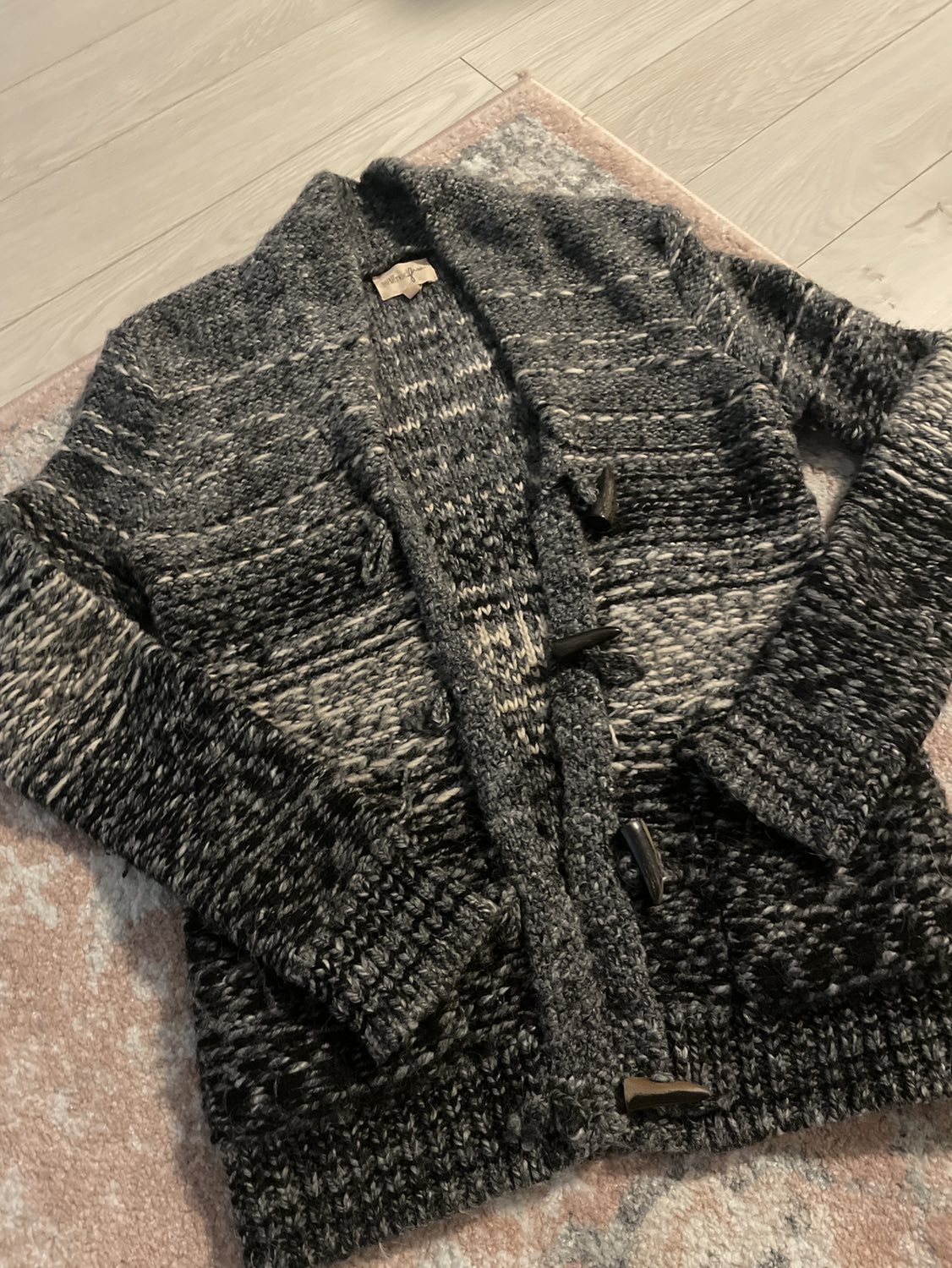 Wilfred Free Aritzia Cardigan thumbnail
