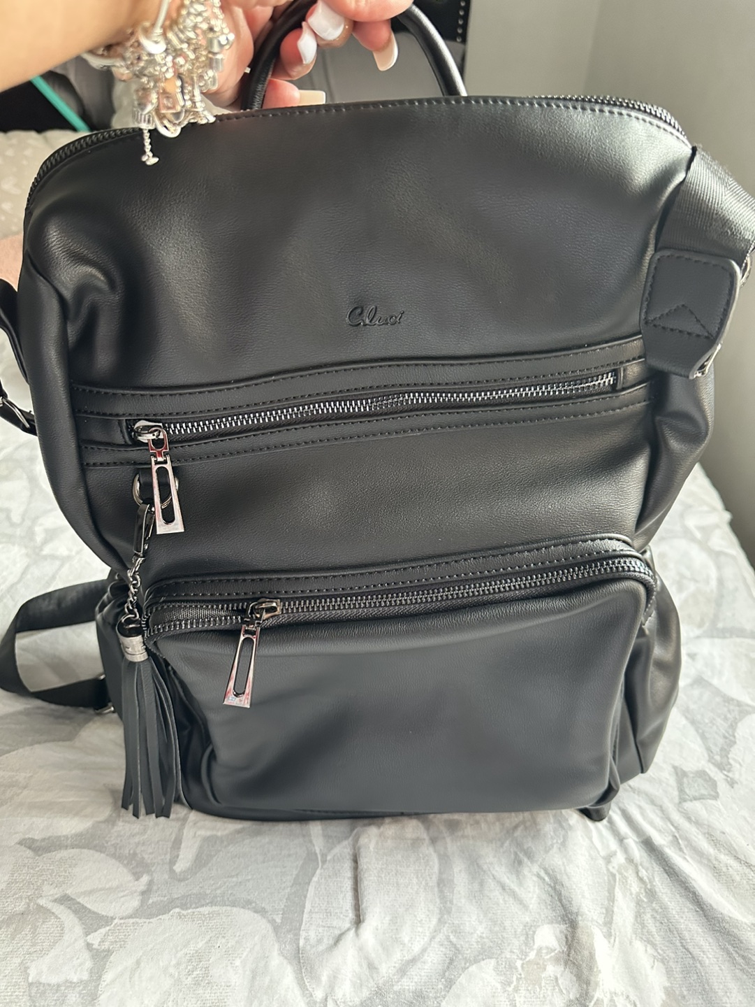 Leather Bag image indicator(4)