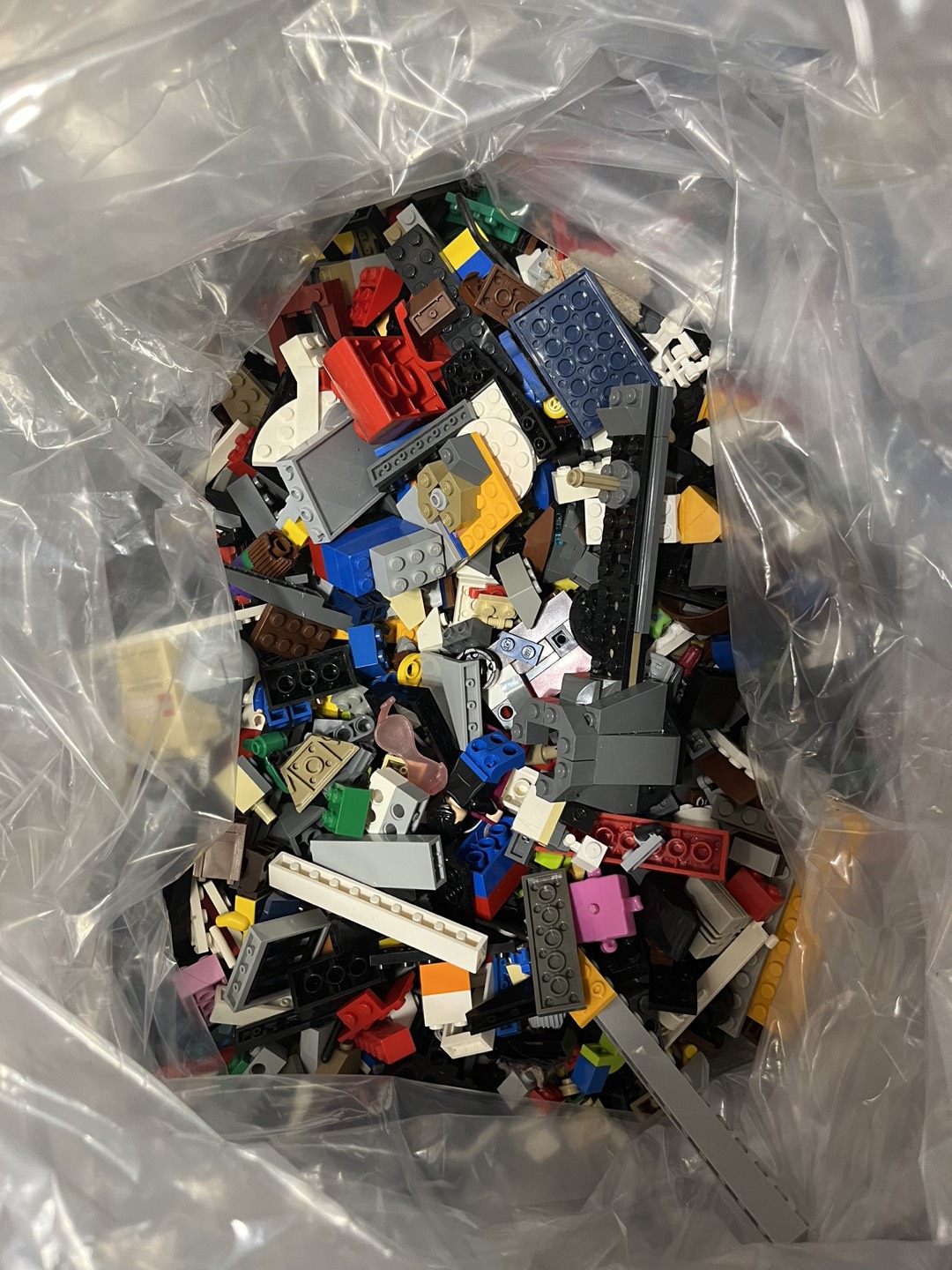 Huge bag of legos thumbnail