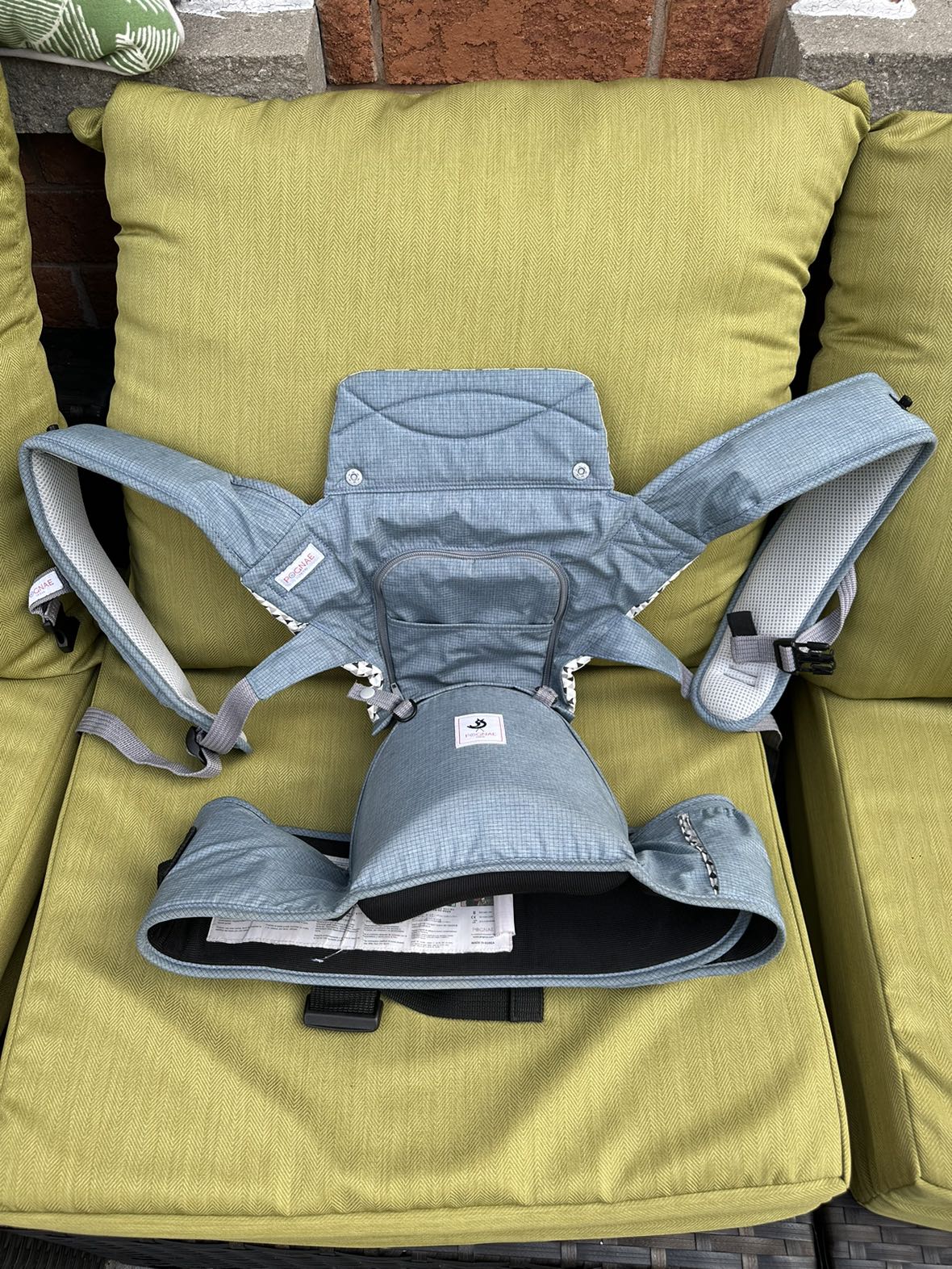 6-in-1 Baby Carrier With Waist Stool One Size Fits All -Adapt to thumbnail