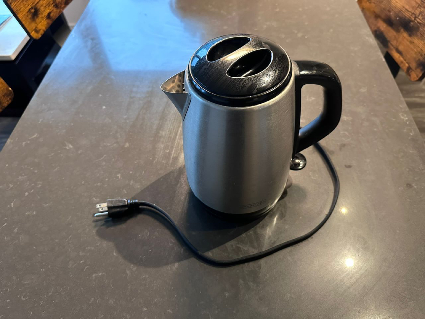 Black And Decker 1.7 Litter Electrical Kettle thumbnail