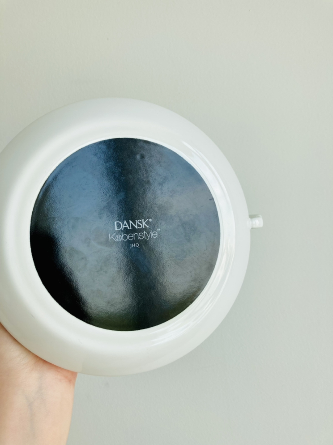 Dansk  Kobenstyle White 4 Qt Casserole image indicator(5)