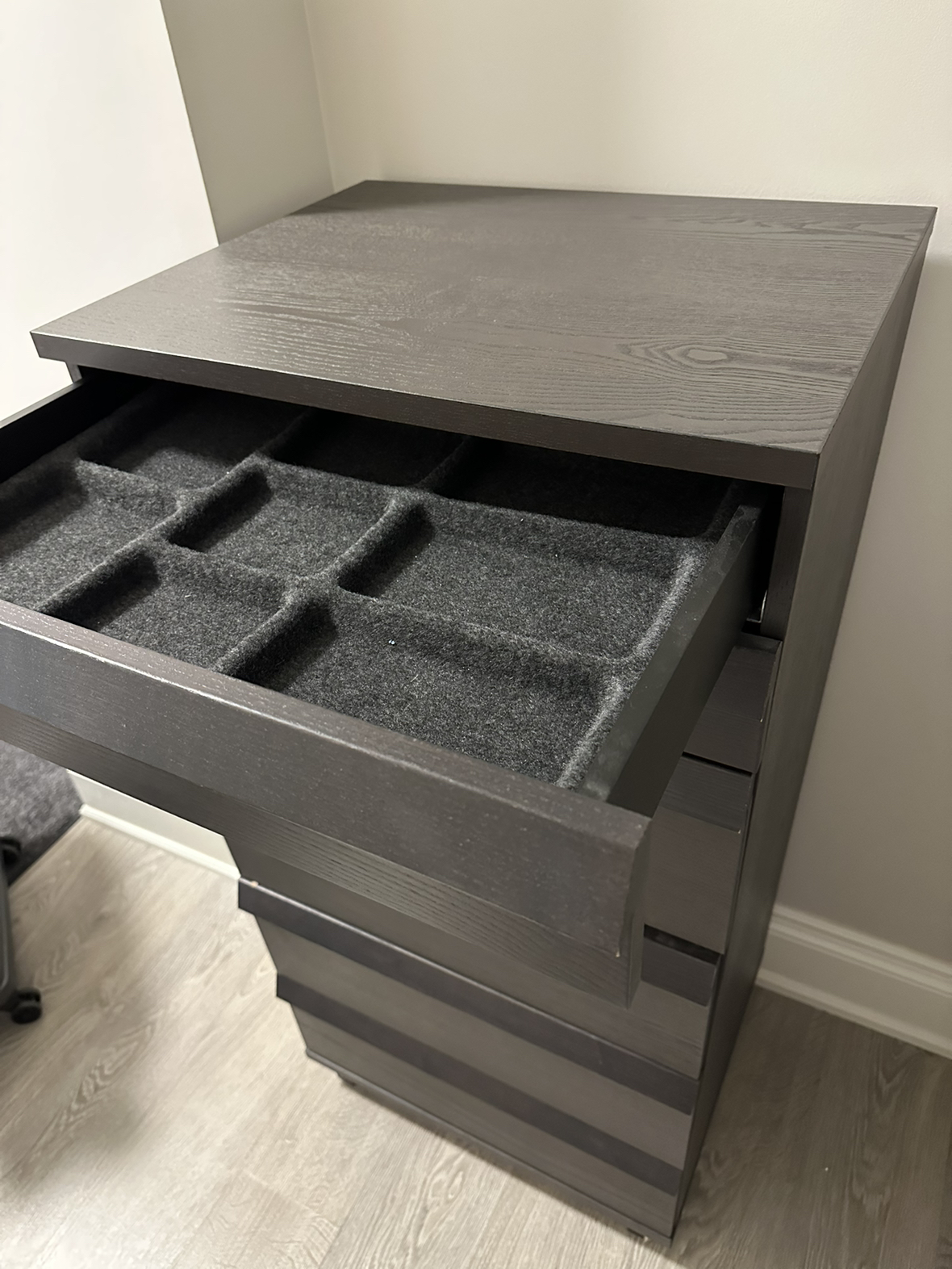IKEA Malm 6-drawer dresser - photo 2
