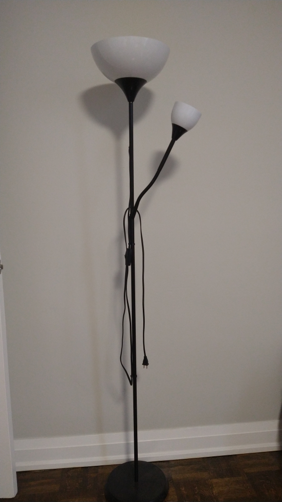 2 TÅGARP
Floor uplighter/reading lamps, 1 black and 1 white image indicator(3)