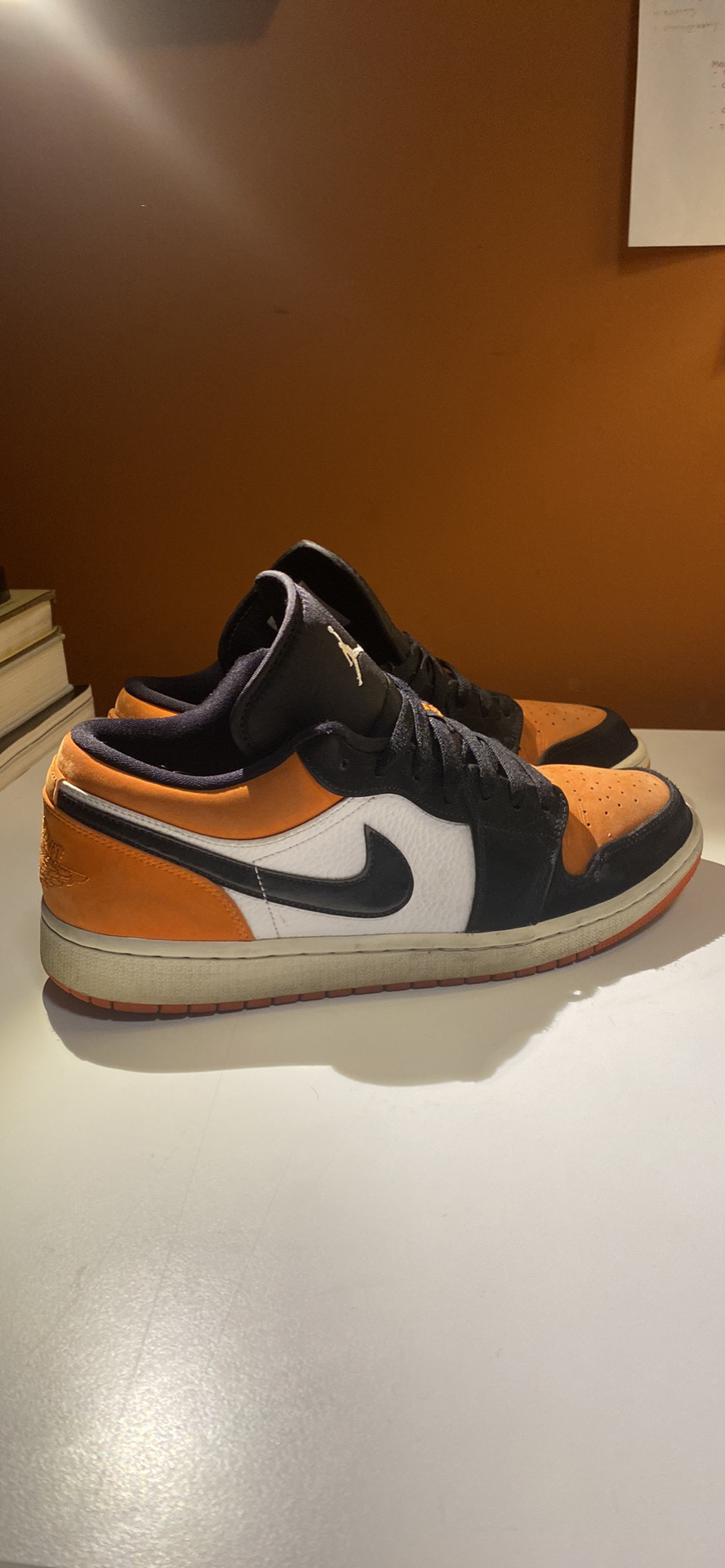 Nike Air Jordan 1 Low Shattered Backbord - photo 2