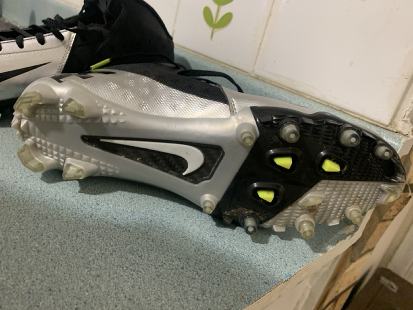 Men’s size 9 - Nike Hyperfuse Football Cleats - photo 3