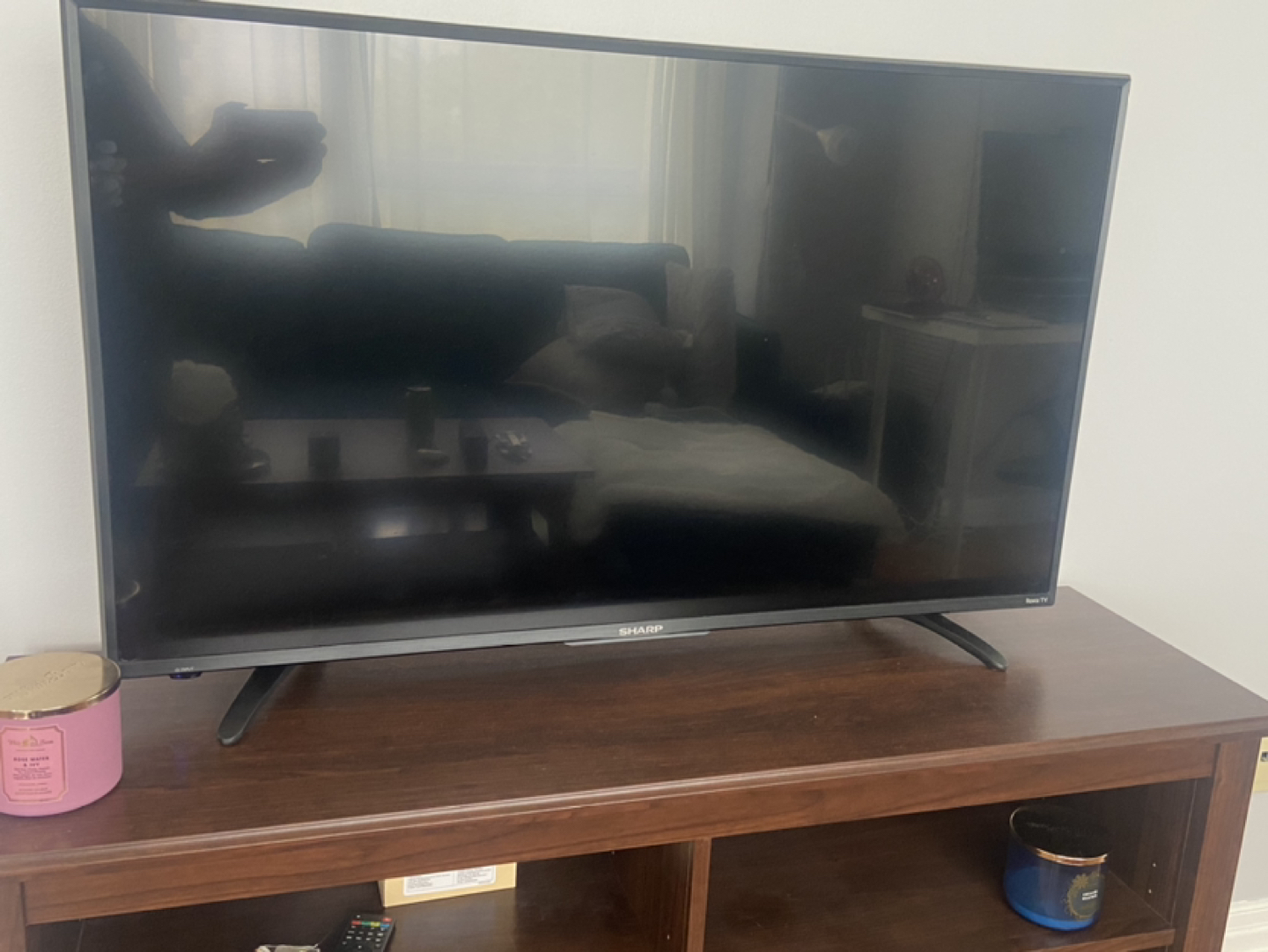SHARP 43” ROKU