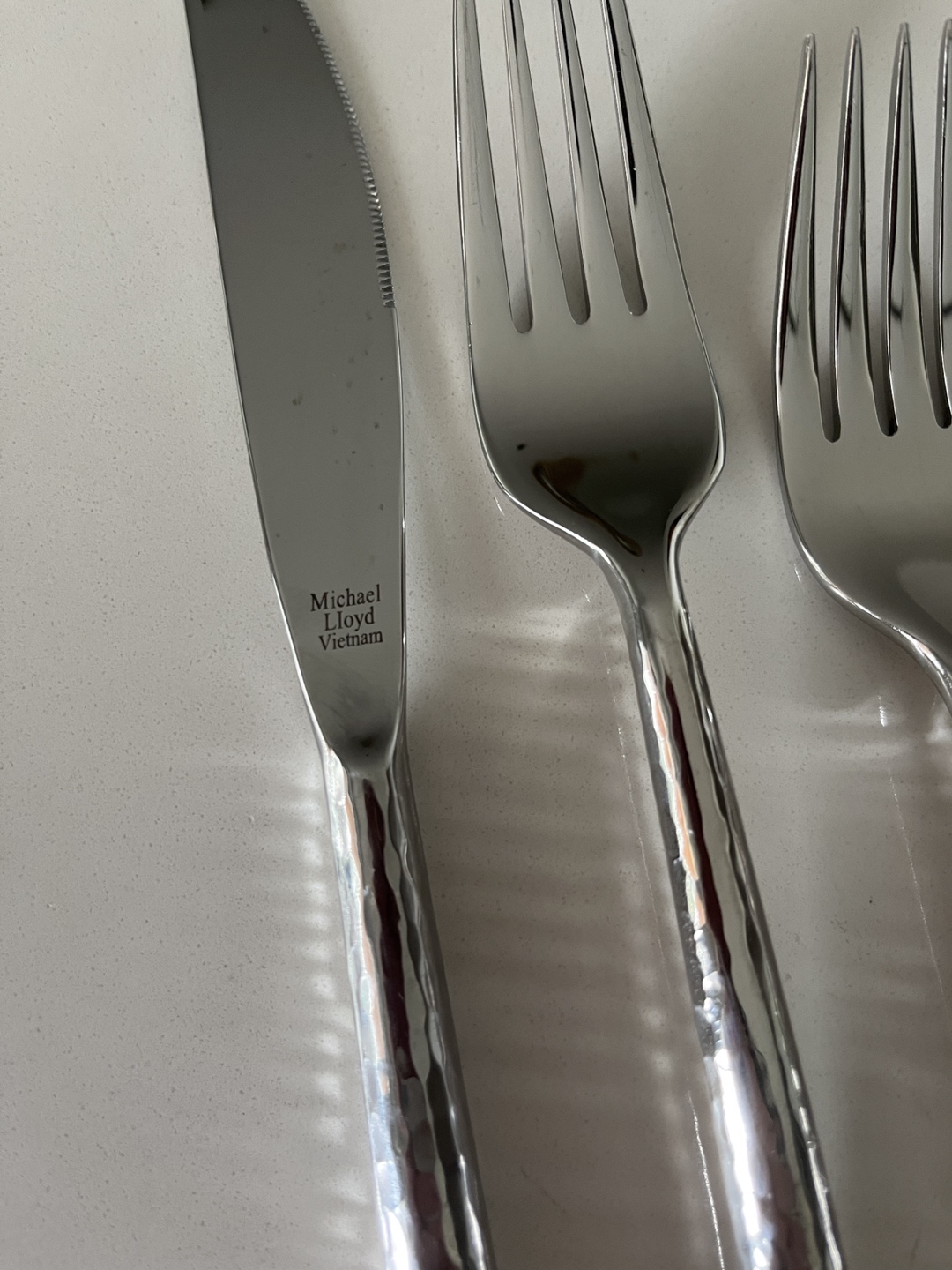 Crate & Barrel Boulder Flatware Set (40 pcs) - photo 2