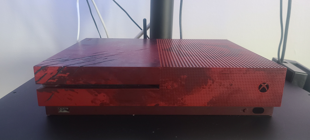 Xbox one s (Gears of War edition) - photo 2