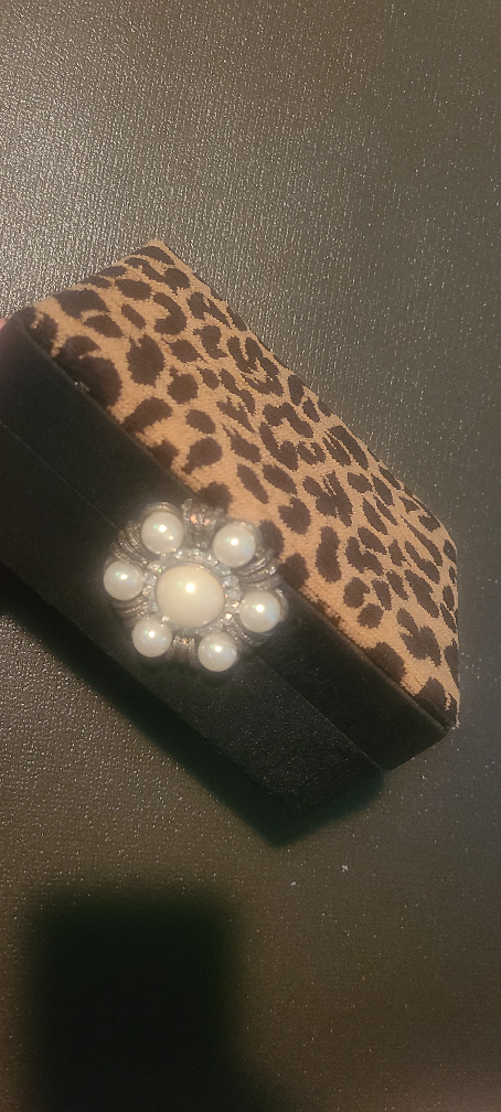 Leopard print jewellery box image indicator(2)