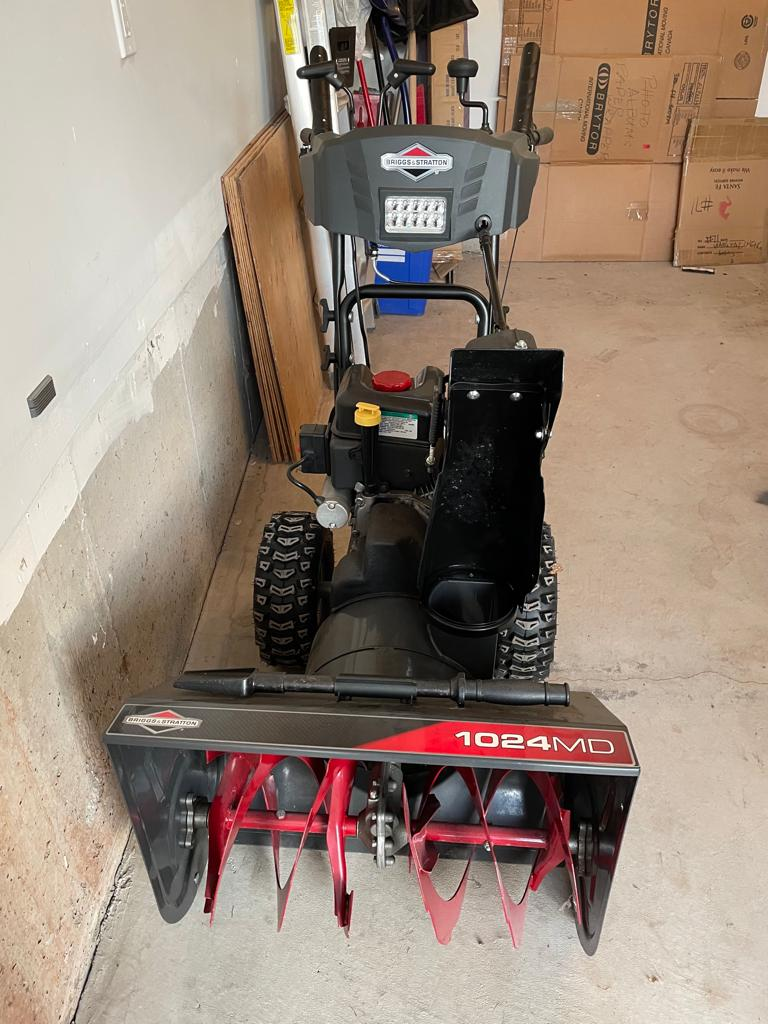 Barely Used - Briggs and Stratton 1024MD - photo 3