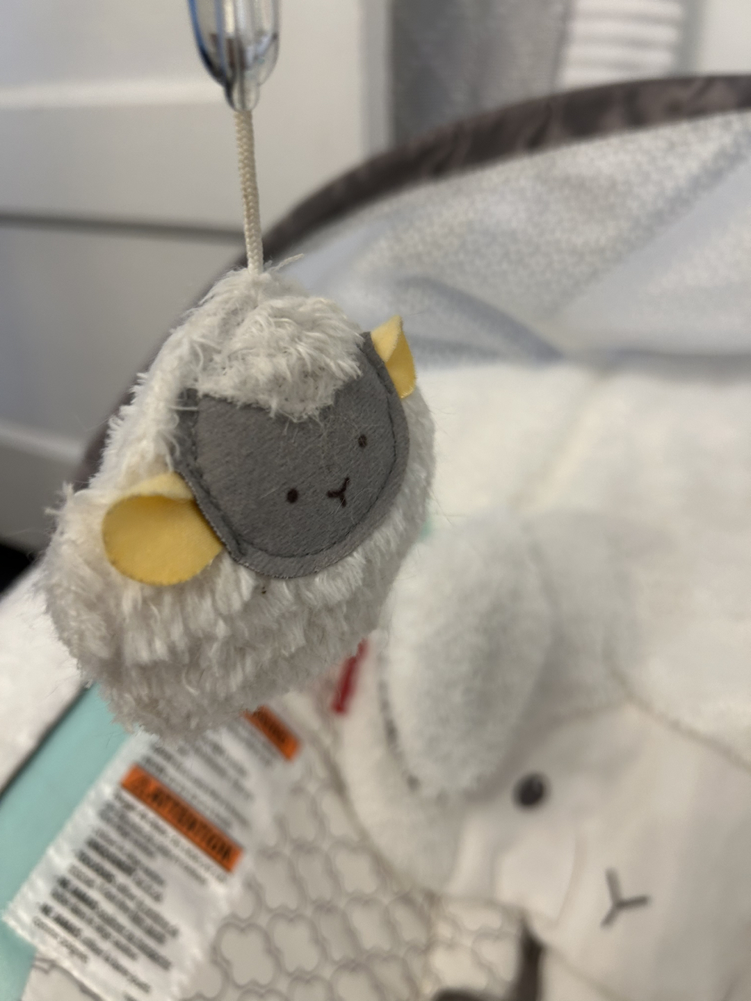 Fisher-Price Baby Bouncer (0 - 6 months)- Little Sheep image indicator(2)