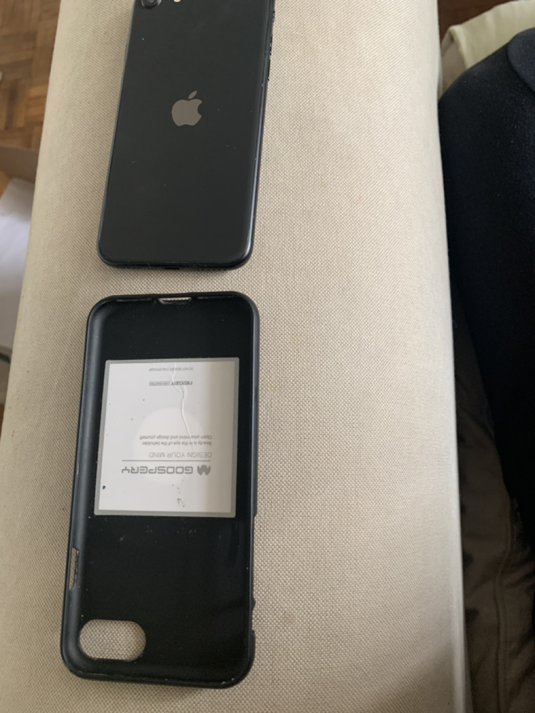 iPhone SE - photo 2