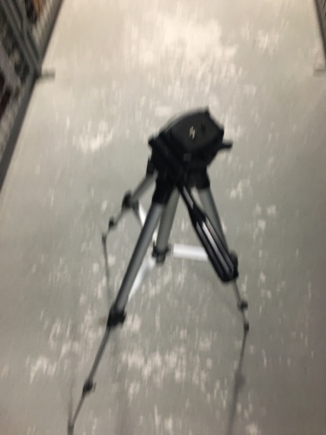 Tripod - photo 2