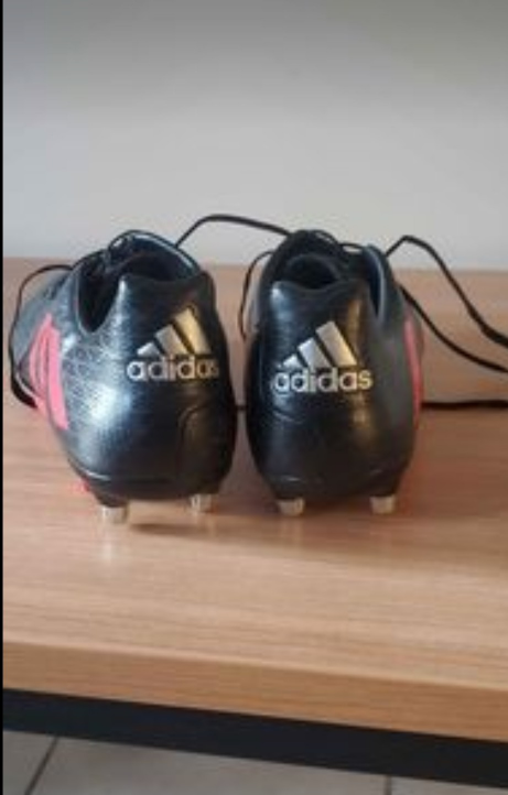 Adidas soccer boots - photo 3
