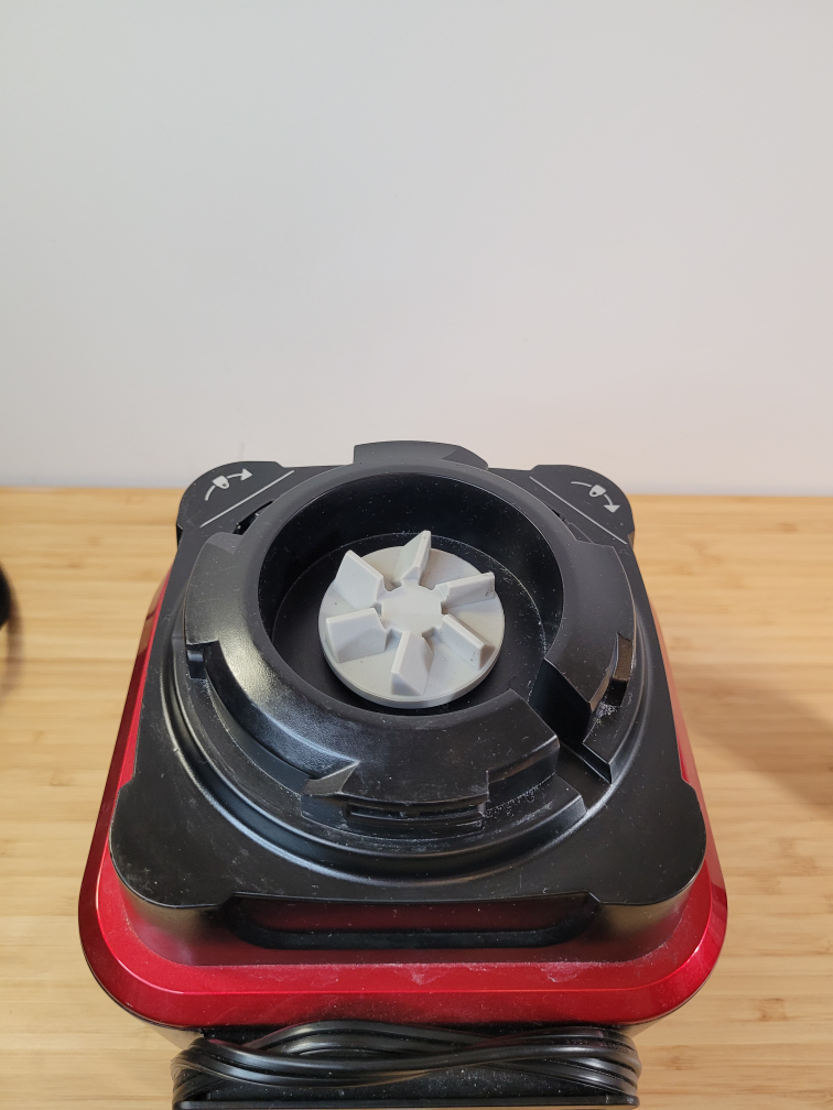 Ninja Blender Red 1000 watts - photo 3
