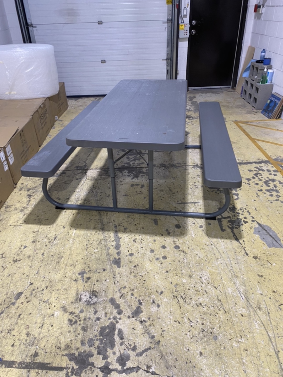 Picnic table