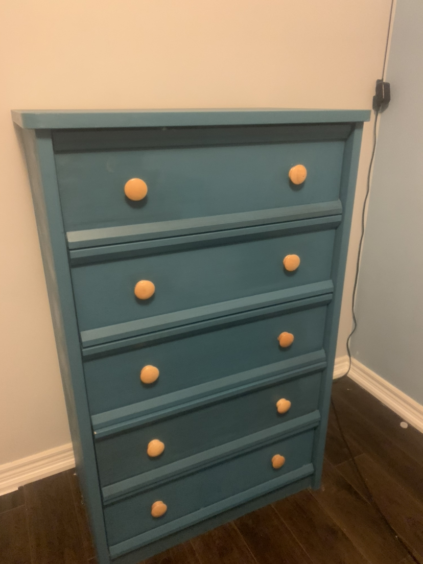 Dresser