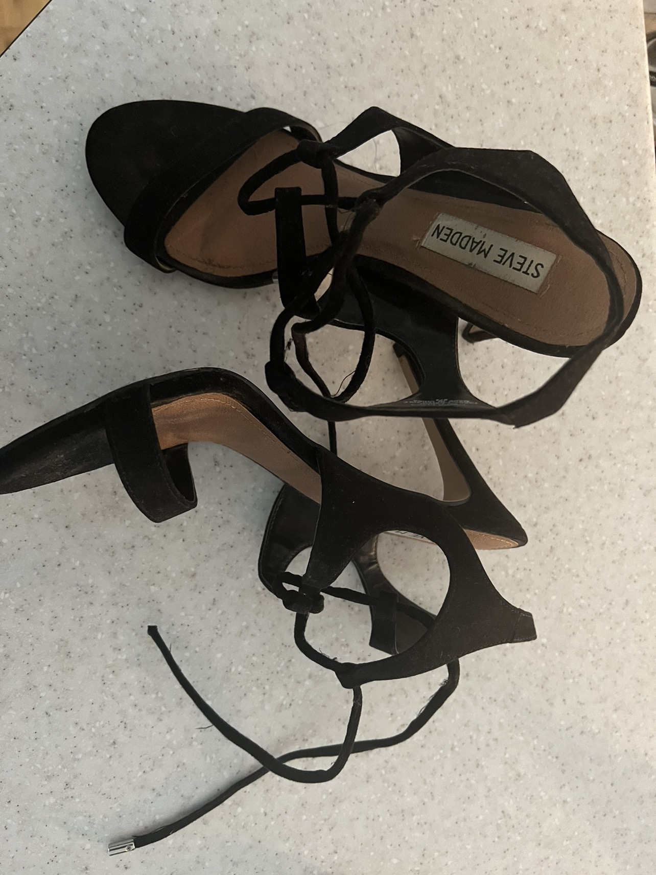 Shoes! shoes! shoes! image indicator(7)