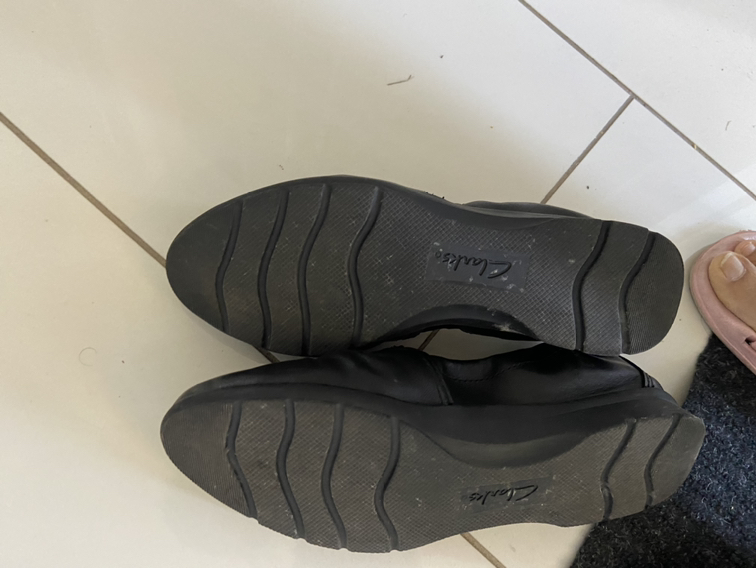 Clarks shoes size 6.5 thumbnail