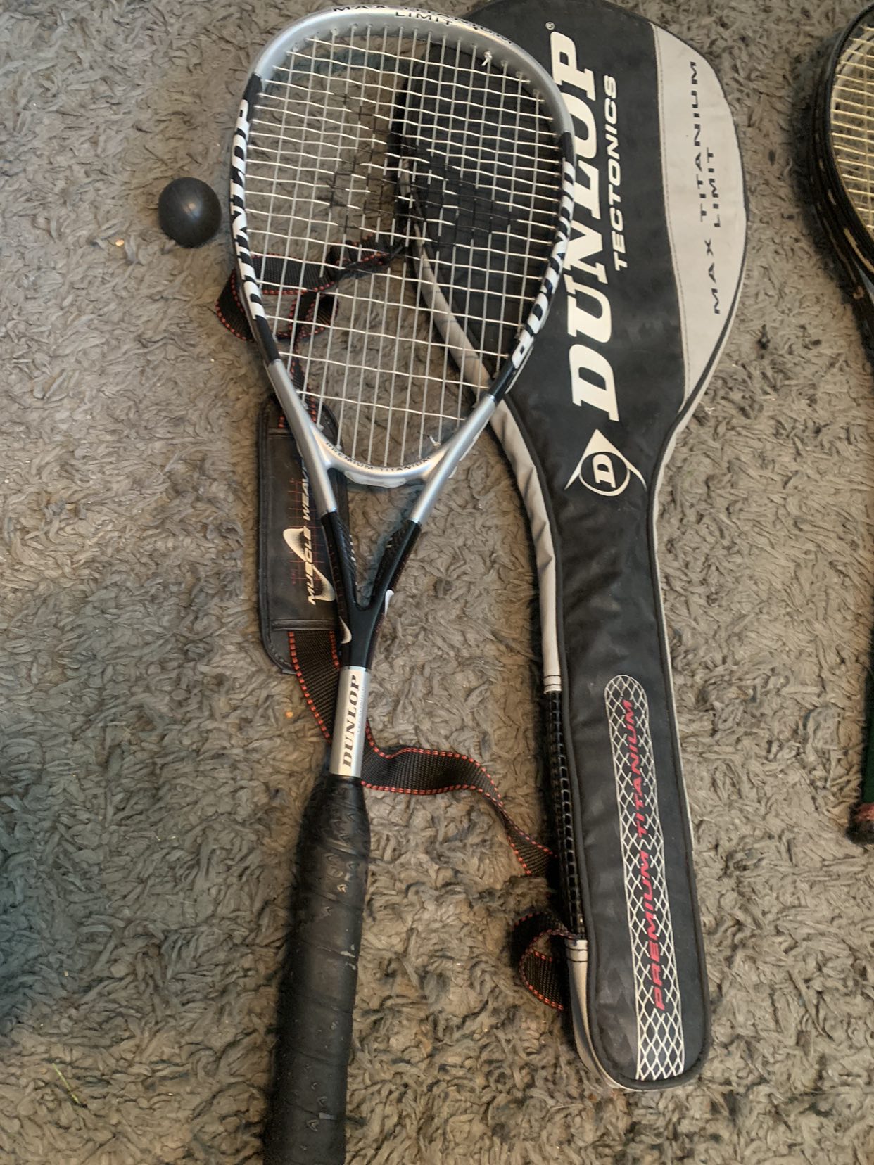 SQUASH Rackets & case 👉🏽 ALL image indicator(4)