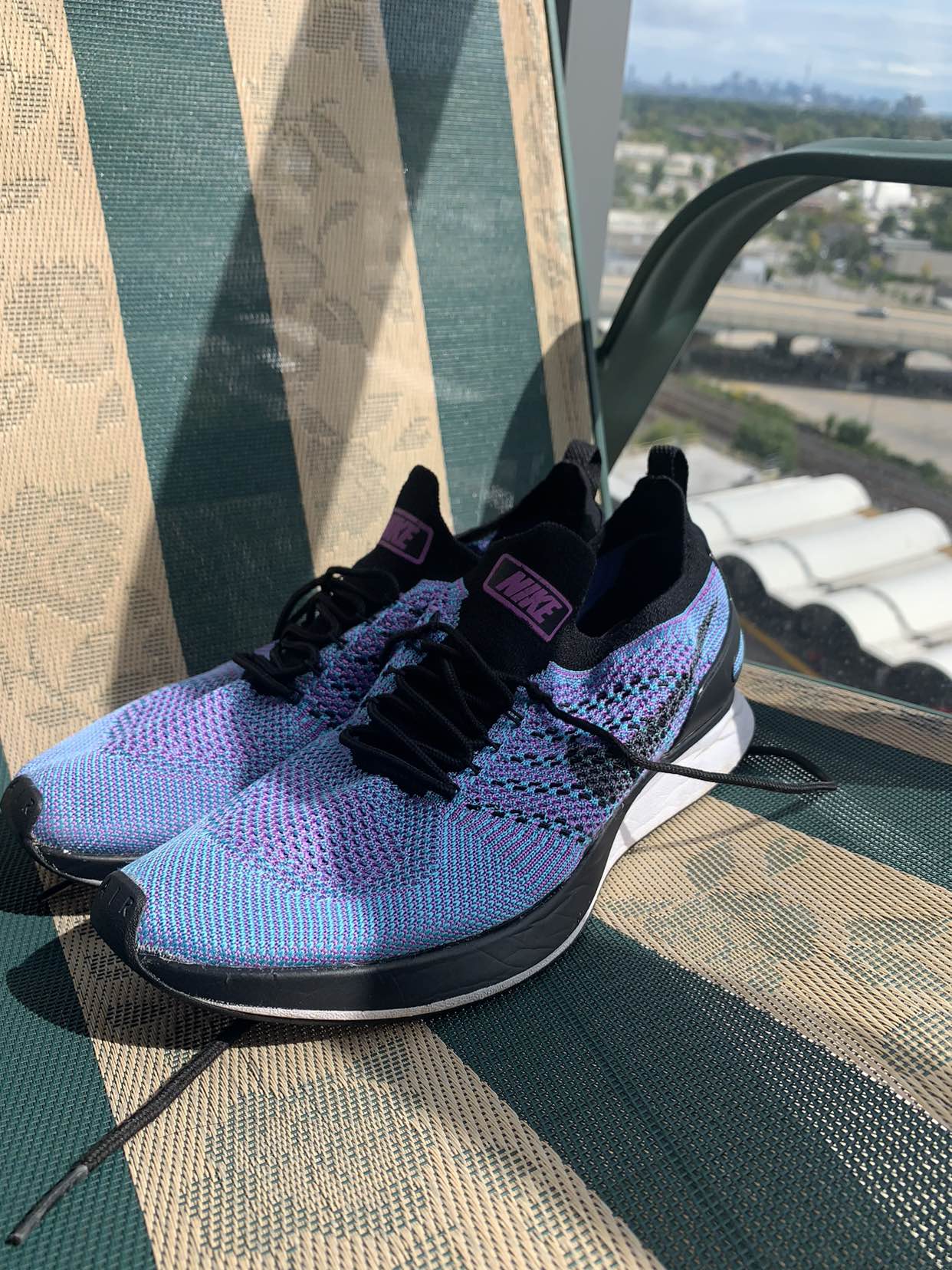 Nike Mariah Flyknit Racer - photo 2