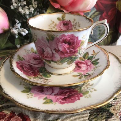 Royal Albert American Beauty 3-piece Teacup & Saucer Set