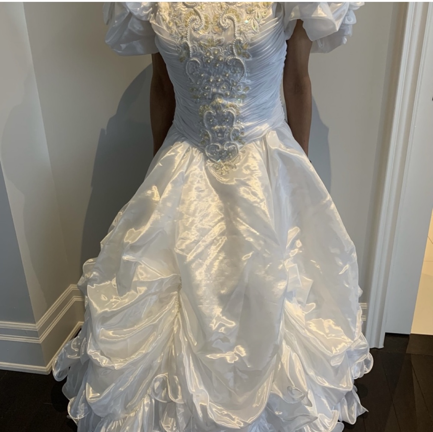 Size 2-4 Organza Wedding dress- Vintage image indicator(5)