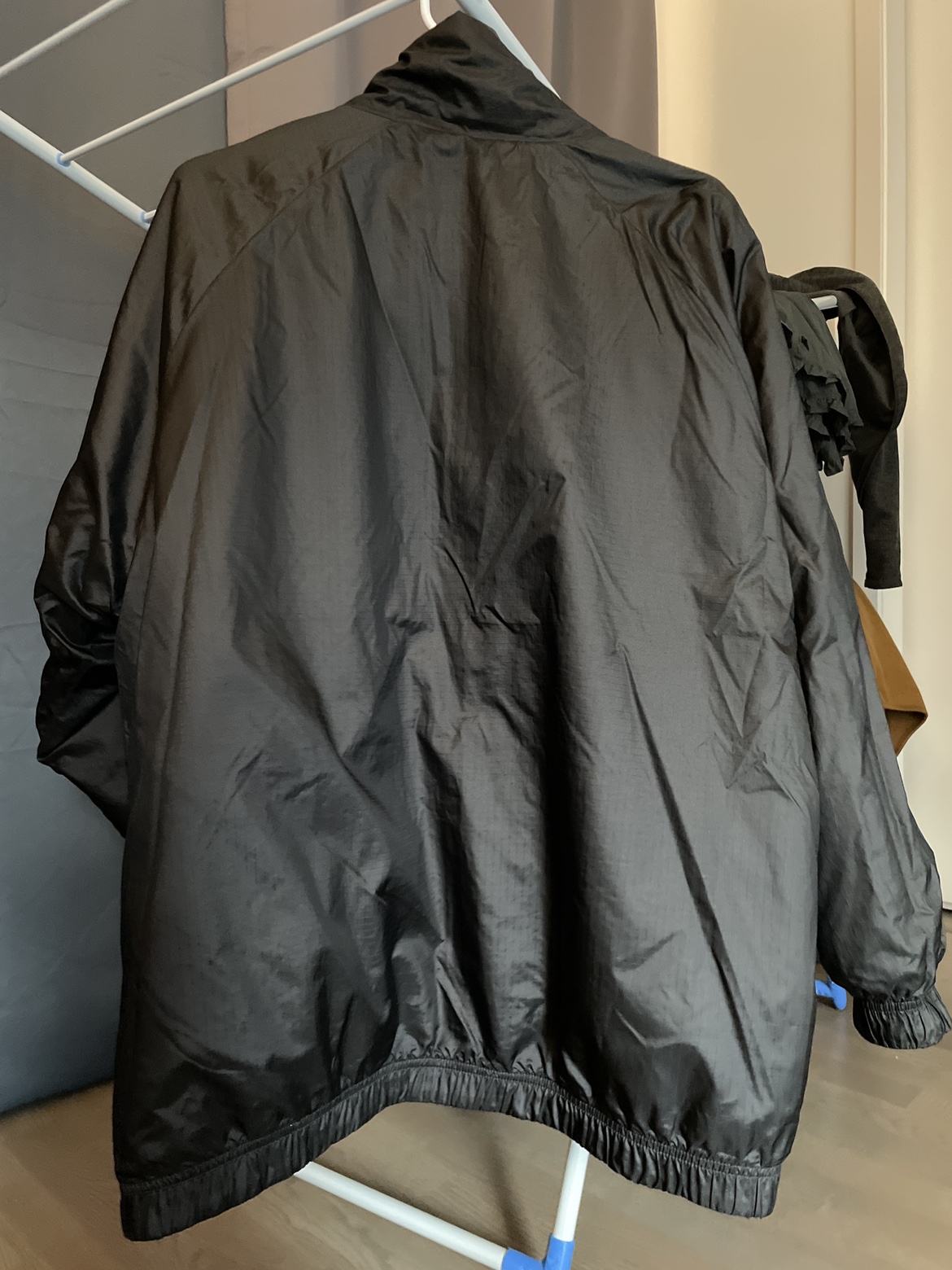 Nike Swoosh Women's Reversible Sherpa Jacket - photo 4