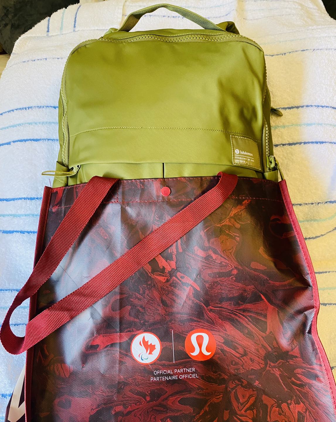 Lululemon BackPack image indicator(5)