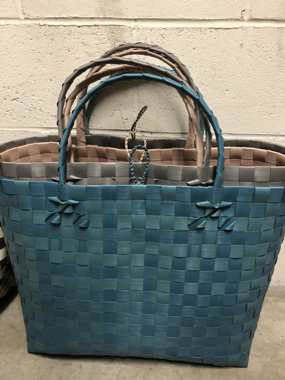 Recycled plastic woven baskets - photo 3