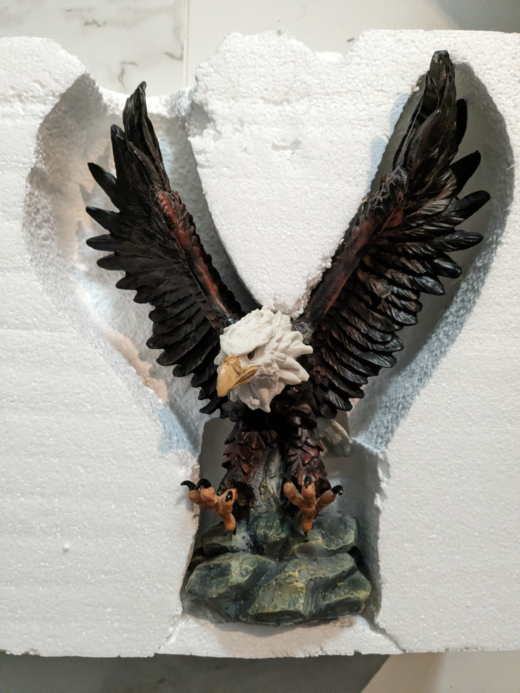 Eagle statue image indicator(4)