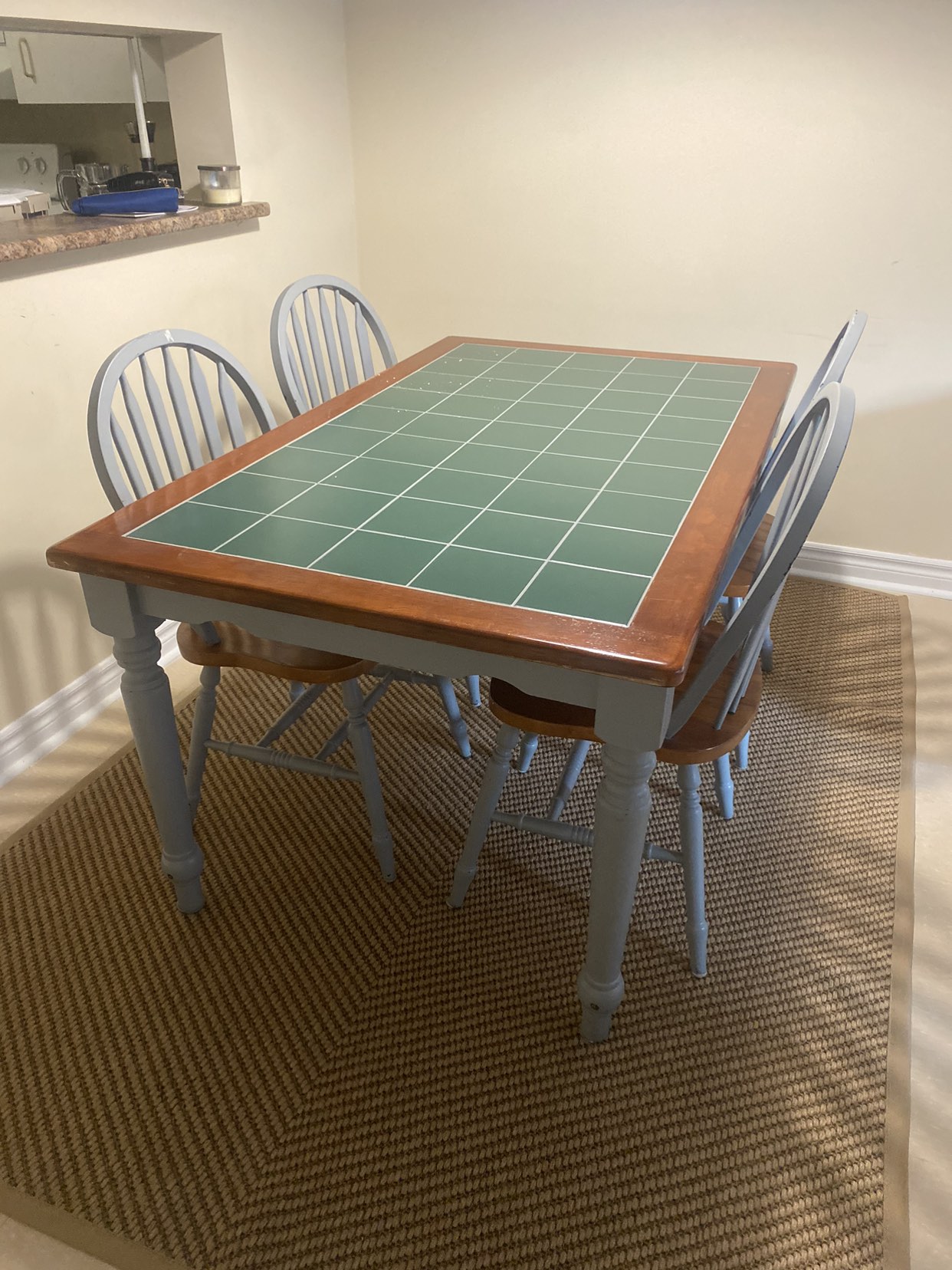 Oak Dining table with chairs thumbnail