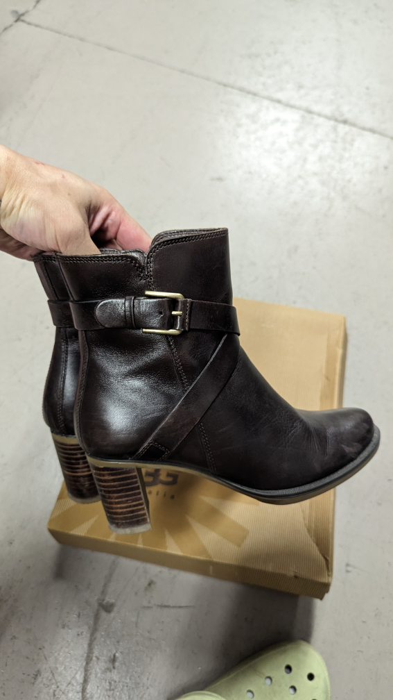 ECCO boots thumbnail